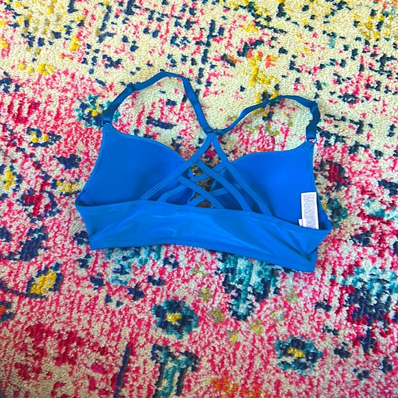 Victoria’s Secret Blue Push-up Bra! - Picture 2 of 3